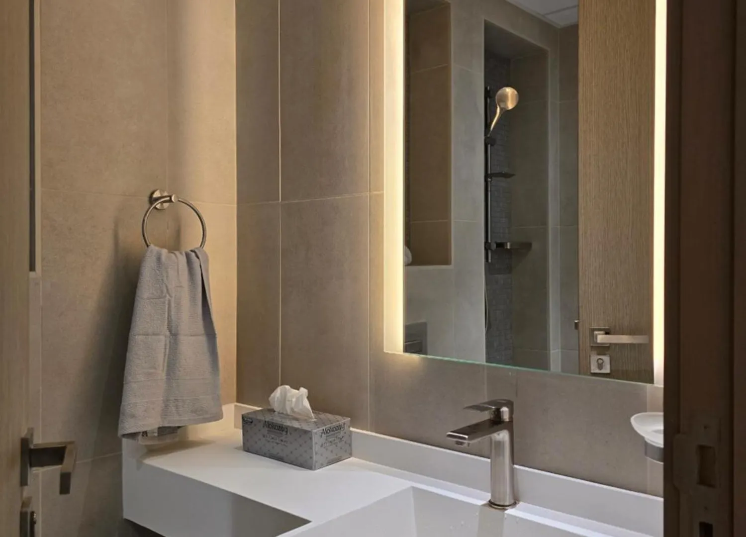 Oshare Modern Living Apartment Dubai